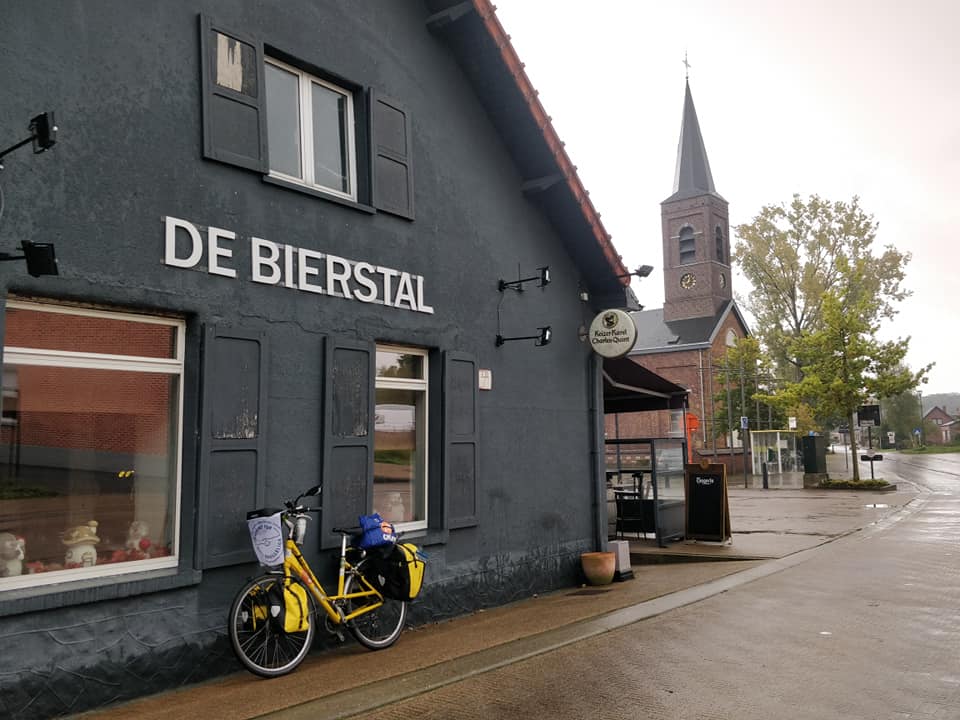 Mijn fiets bij café Bierstal in Viversel