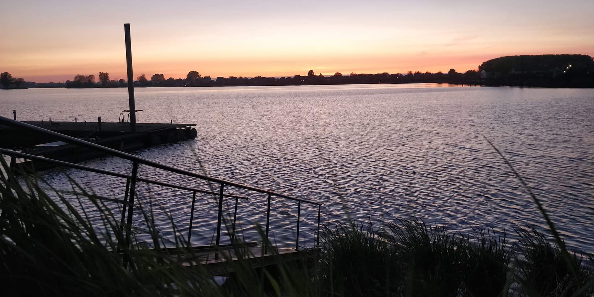 Zonsondergang bij camping Kaaie Paole